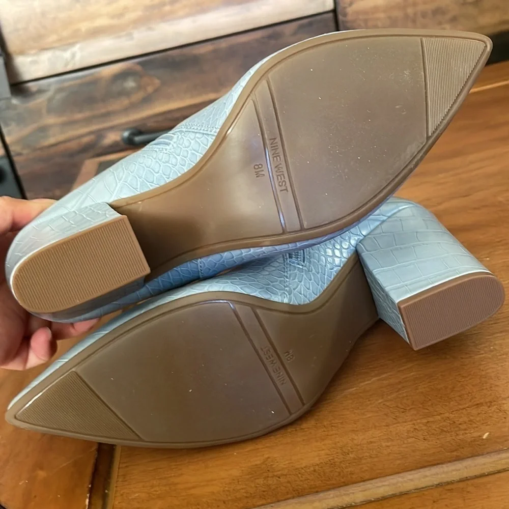 Nine West NWT Booties Size 8